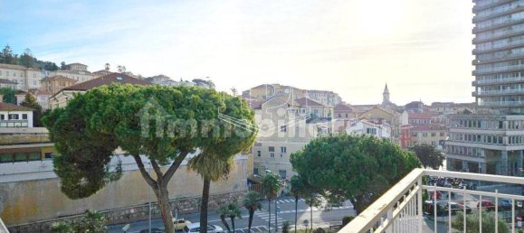 4 bedrooms Apartment in Imperia, Italy No. 305521 21