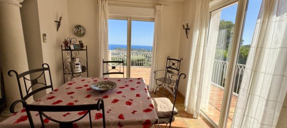 4 bedrooms Villa in Cavalaire-sur-Mer, France No. 298063 11