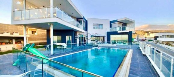 5 chambres Villa à Agios Athanasios, Cyprus No. 16143 4