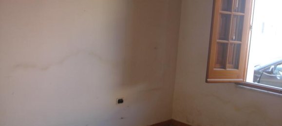 Дом с 3 комнатами в Racale, Италия № 235102 10