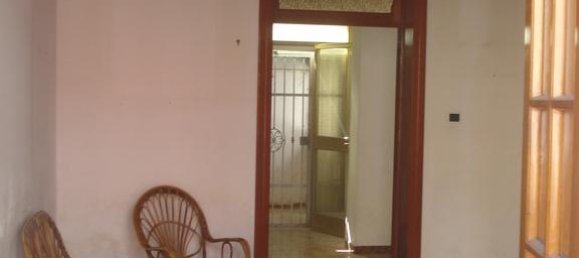 Дом с 3 комнатами в Racale, Италия № 235102 4