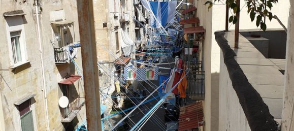 6-salle Duplex à Naples, Italy No. 33960 33