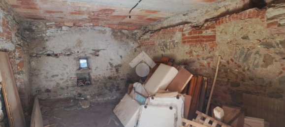 3 bedrooms House in Magnano, Italy No. 263971 11