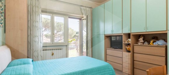 5 rooms Apartment in Ciampino, Italy No. 19053 14