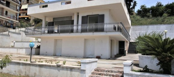 Villa de 5 divisões em Marano di Napoli, Italy N.º 30356 23