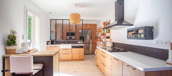 5 bedrooms House in Cregy-les-Meaux, France No. 328069 12