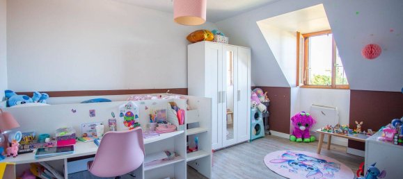 5 bedrooms House in Cregy-les-Meaux, France No. 328069 9