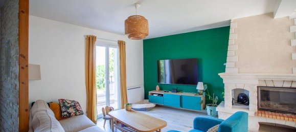 5 bedrooms House in Cregy-les-Meaux, France No. 328069 16