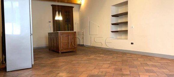 2 bedrooms Apartment in Sansepolcro, Italy No. 151928 4