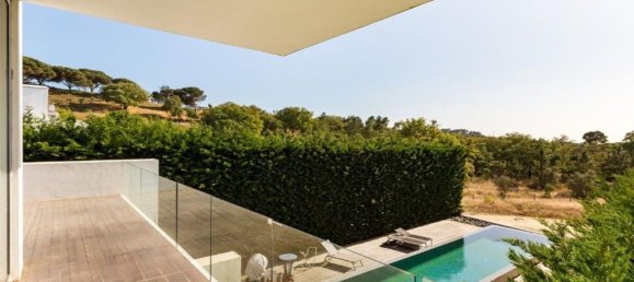 3 bedrooms House in Sesimbra, Portugal No. 145208 4