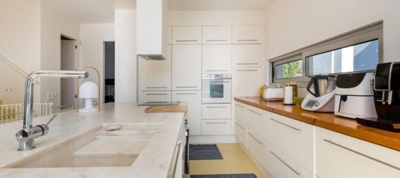 3 bedrooms House in Sesimbra, Portugal No. 145208 11