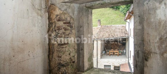 4 Schlafzimmer Haus in Badia Calavena, Italy, Nr. 272894 25