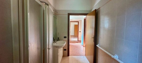 3 bedrooms Villa in Ferrara, Italy No. 282703 12