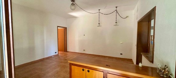 3 bedrooms Villa in Ferrara, Italy No. 282703 3