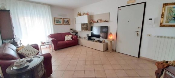 Apartamento de 4 habitaciónes en Taranto, Italy No. 37007 9