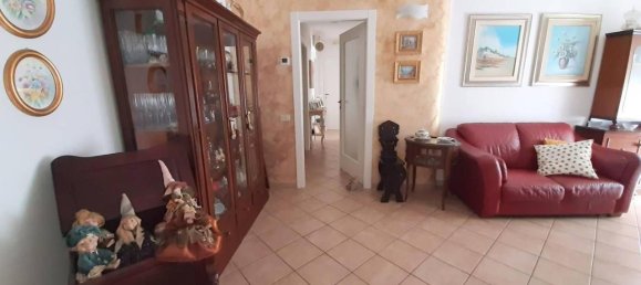 Apartamento de 4 habitaciónes en Taranto, Italy No. 37007 40