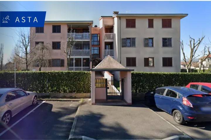 3 bedrooms Apartment in Mediglia, Italy No. 276193