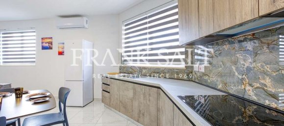 2 غرف نوم طابقين في Zabbar, Malta رقم 11404 7