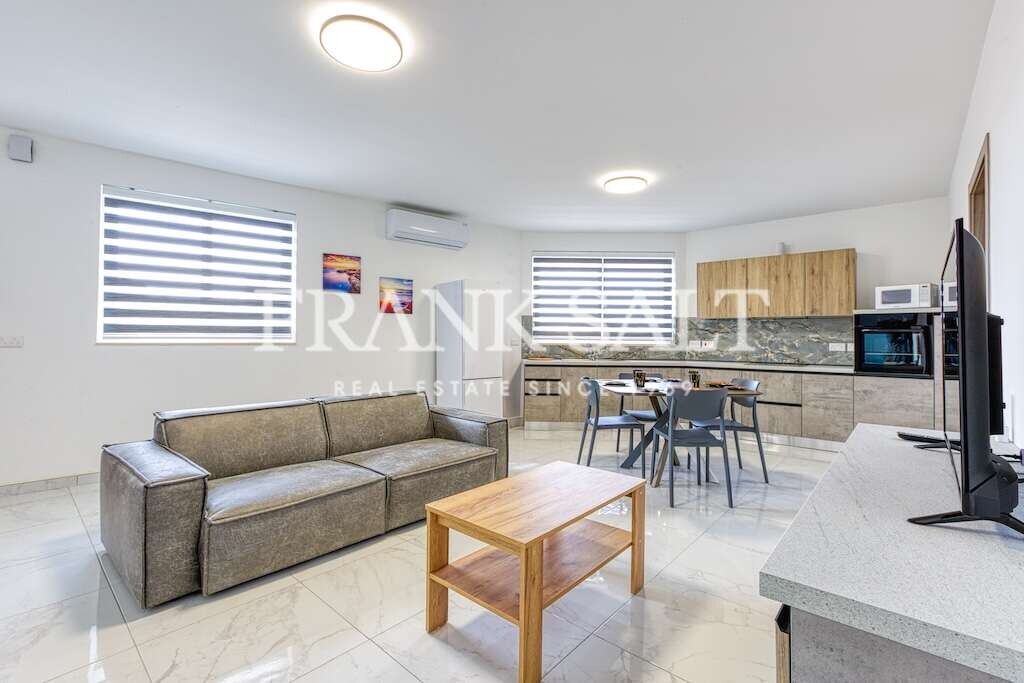 2 غرف نوم طابقين في Zabbar, Malta رقم 11404