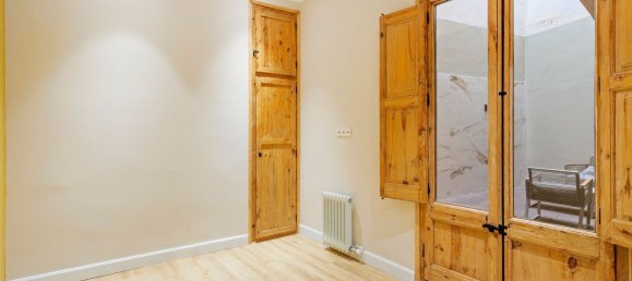 3 Schlafzimmer Wohnung in Ciutat Vella, Spain, Nr. 85833 26
