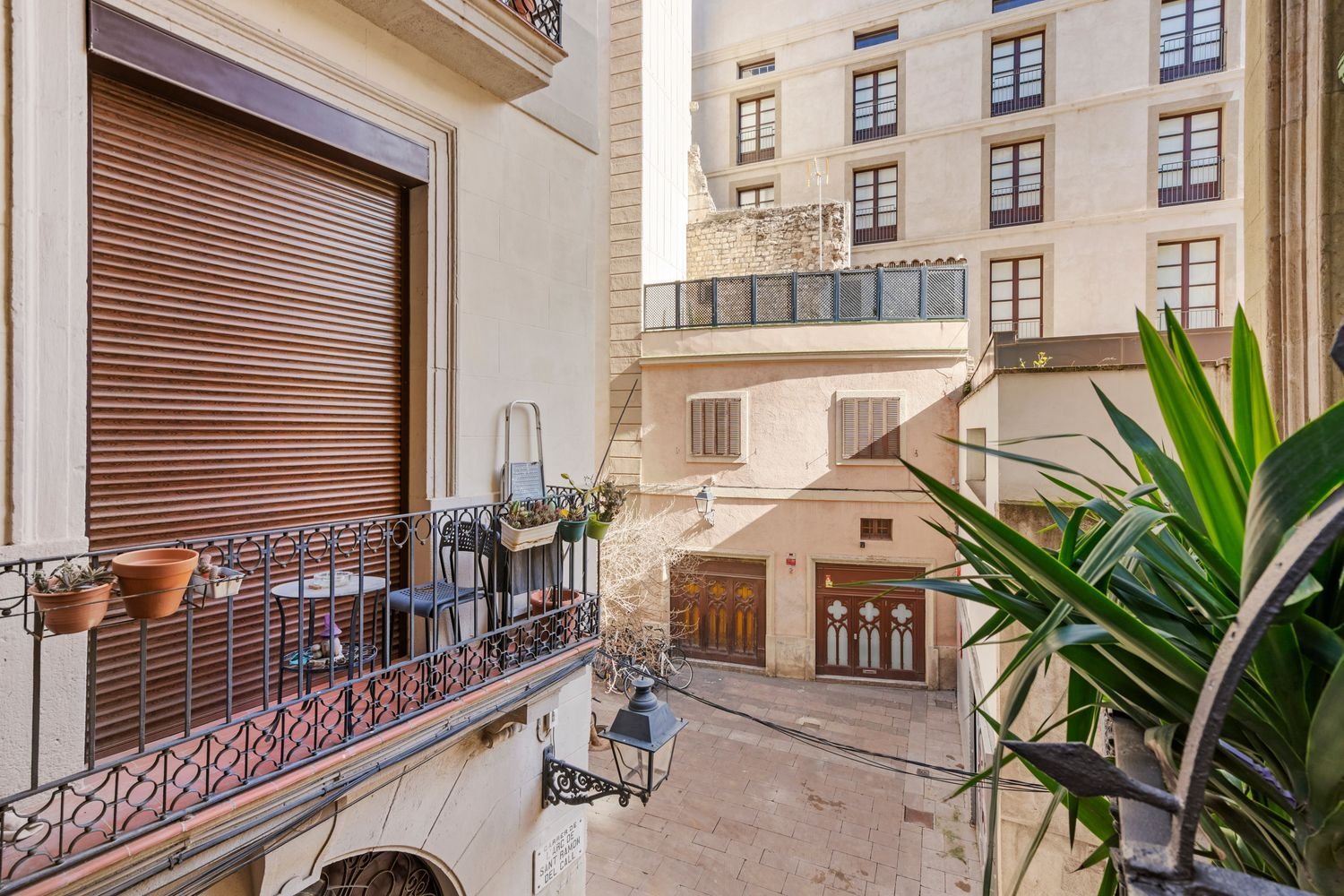 3 Schlafzimmer Wohnung in Ciutat Vella, Spain, Nr. 85833