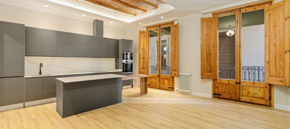 3 Schlafzimmer Wohnung in Ciutat Vella, Spain, Nr. 85833 3