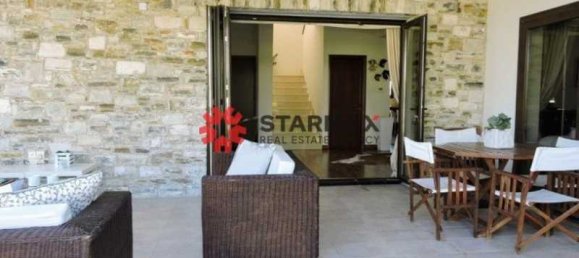 Imóvel comercial T4 em Aradippou, Cyprus N.º 67402 11