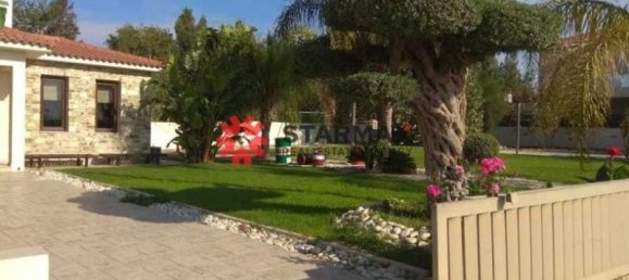 Imóvel comercial T4 em Aradippou, Cyprus N.º 67402 16