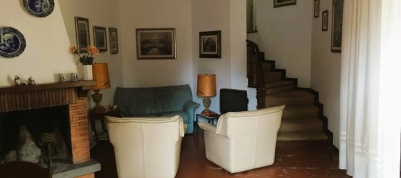 5 bedrooms Villa in Massa, Italy No. 128294 9