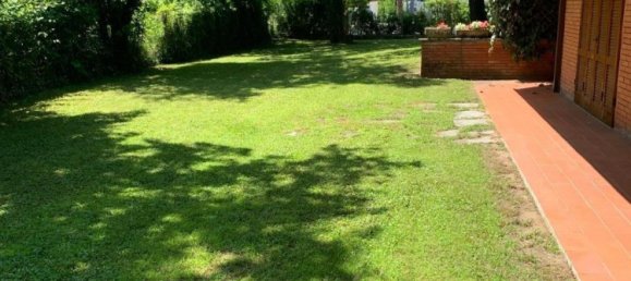 5 bedrooms Villa in Massa, Italy No. 128294 20