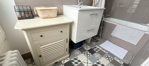 4 bedrooms House in Saint-Pierre-les-Nemours, France No. 197084 8