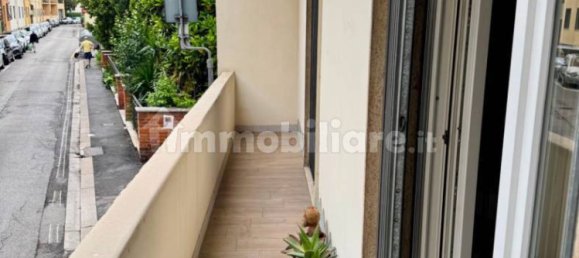 2 bedrooms Apartment in Florence, Italy No. 337555 4