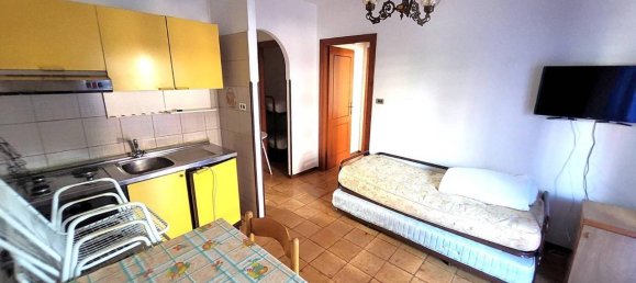 2 rooms Apartment in Silvi, Italy No. 24529 2
