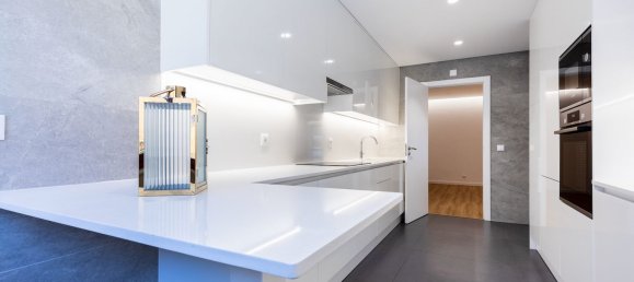 3 bedrooms Apartment in Lisbon, Portugal No. 123351 10