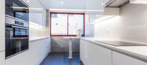 3 bedrooms Apartment in Lisbon, Portugal No. 123351 9