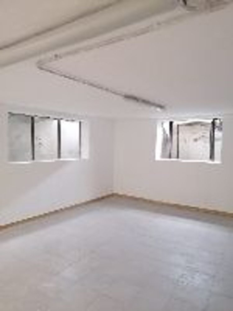  مستودع في Padua, Italy 130متر مربع رقم 255792