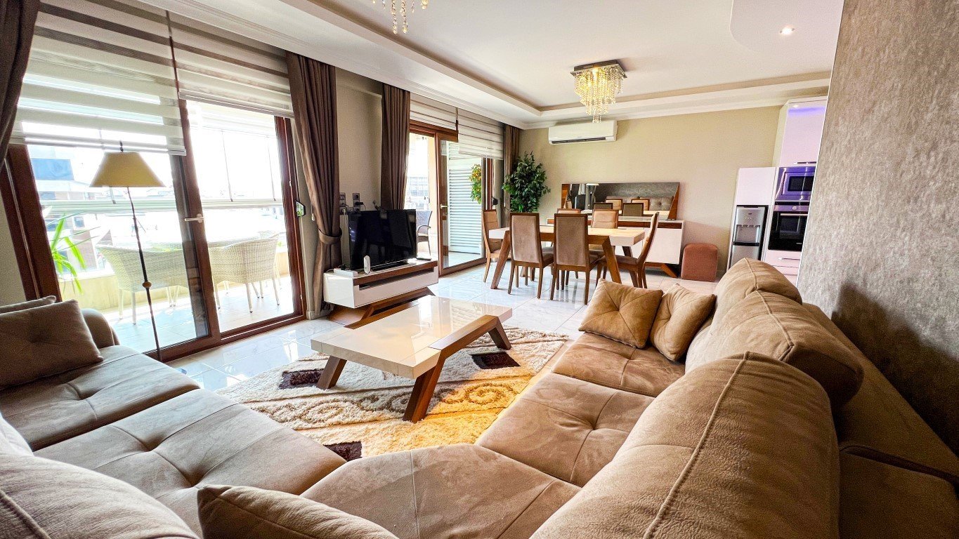 5 rooms Apartment in Oba, Turkey No. 21383