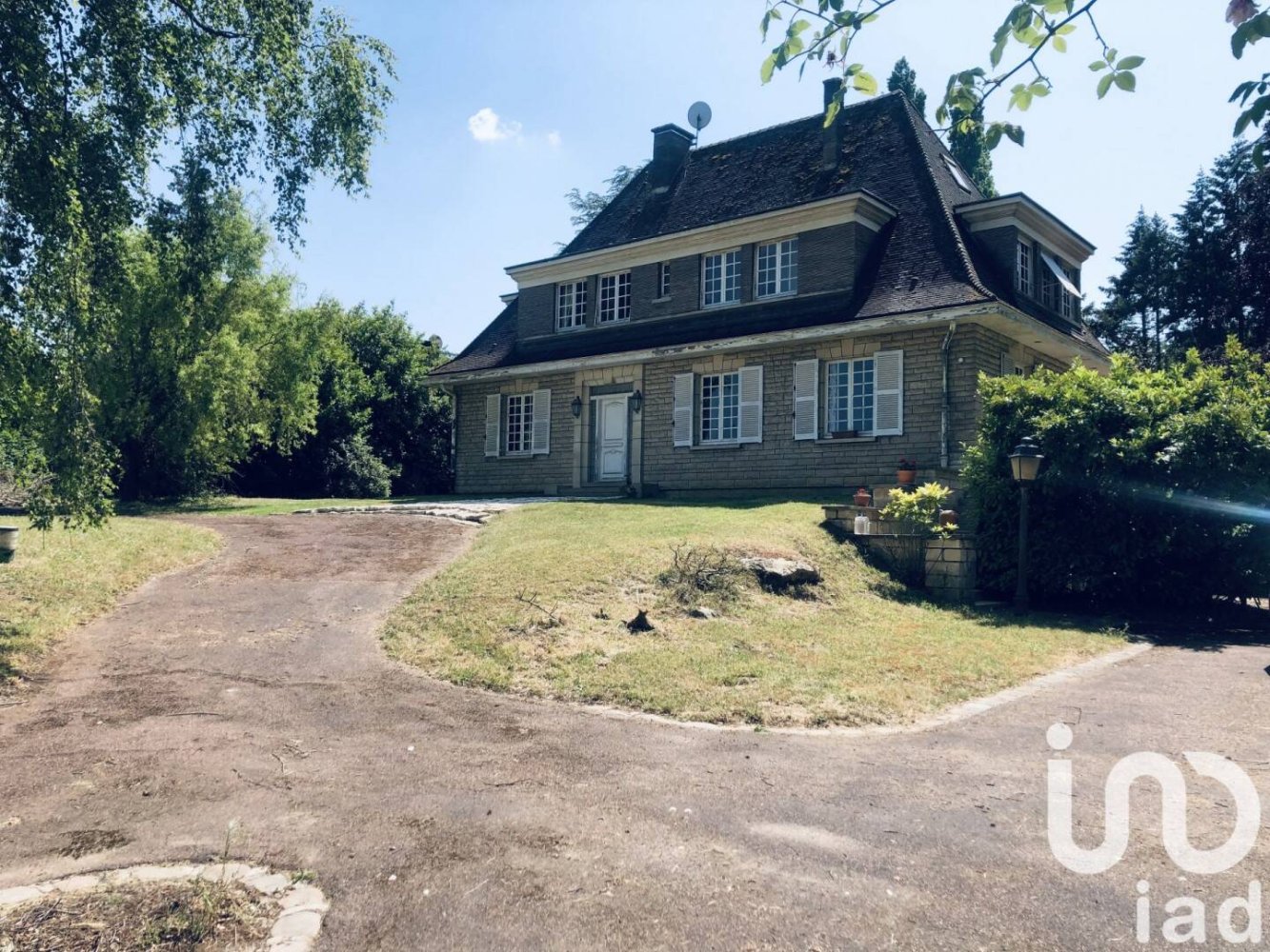 Casa T5 em Cuts, France N.º 222212