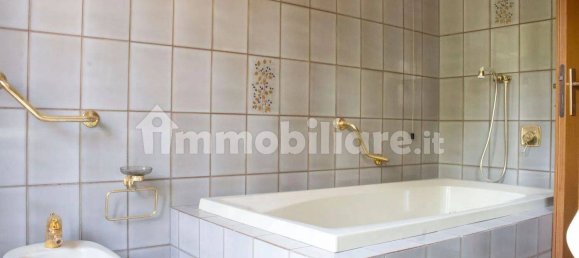 2 غرف نوم شقة في Tradate, Italy رقم 15753 17