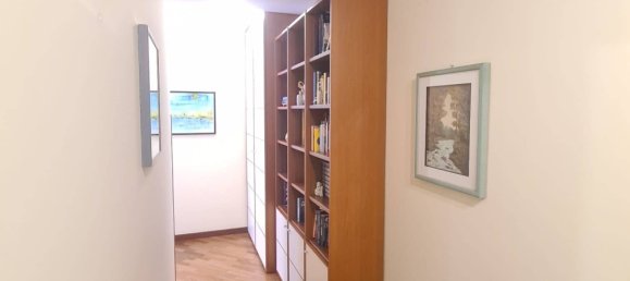 Studio in Genoa, Italy, Nr. 296699 4