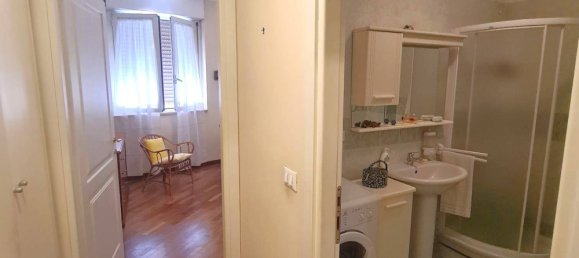 Studio in Genoa, Italy, Nr. 296699 9