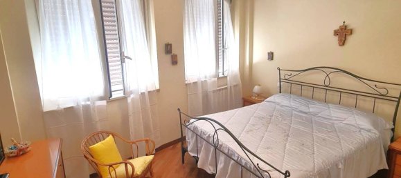 Studio in Genoa, Italy, Nr. 296699 7