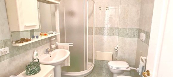 Studio in Genoa, Italy, Nr. 296699 10