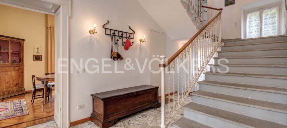 7 غرف نوم فيلا في Brunate, Italy رقم 129751 33