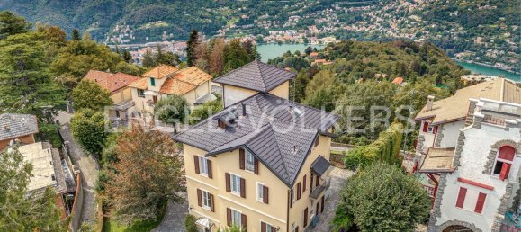 7 غرف نوم فيلا في Brunate, Italy رقم 129751 60