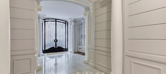 5 chambres Appartement à Paris, France No. 127679 17