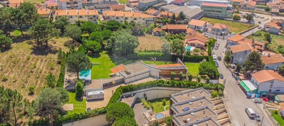 3 bedrooms House in Argoncilhe, Portugal No. 22561 5