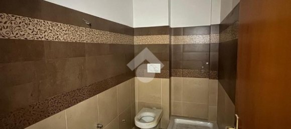 2 Schlafzimmer Wohnung in Rome, Italy, Nr. 381010 4