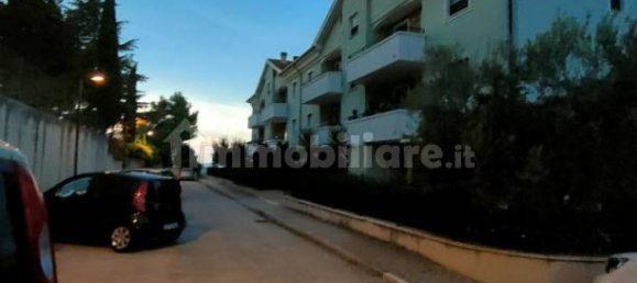 Apartamento de 3 dormitorios en Colonnella, Italy No. 95363 10
