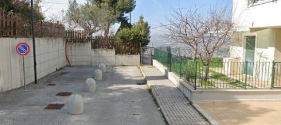 Apartamento de 3 dormitorios en Colonnella, Italy No. 95363 2